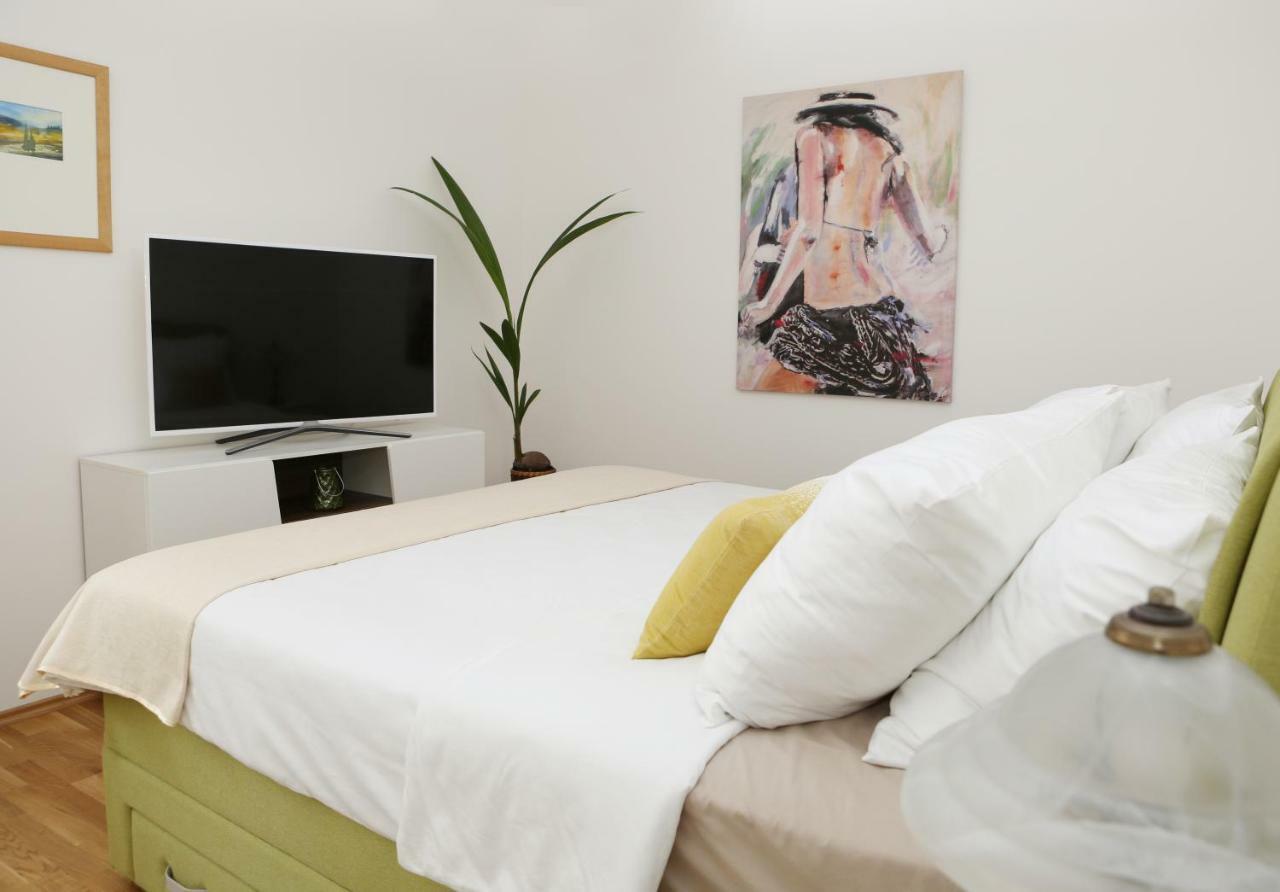 Apartman Nebo Pula Eksteriør billede