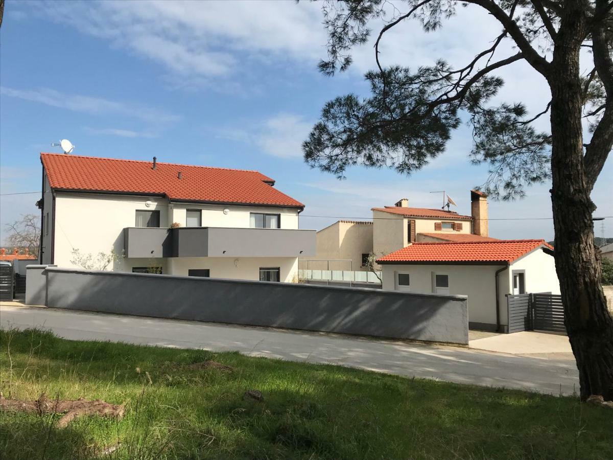 Apartman Nebo Pula Eksteriør billede